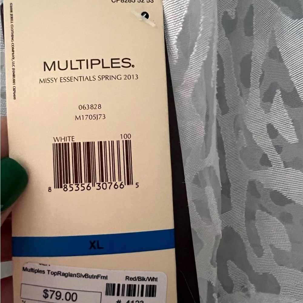 Over Sized Blouse By Multiples - image 3